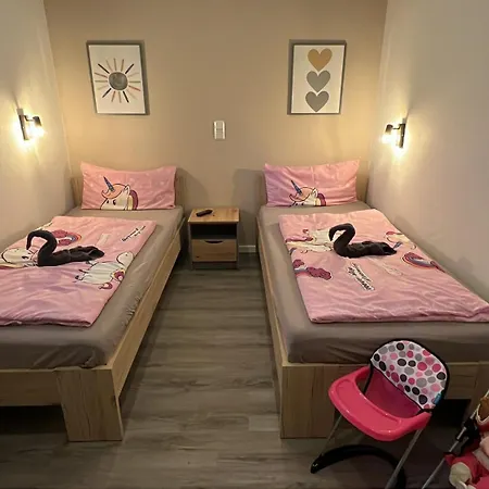 Апартаменты Barrierefreie Abendrot In Pewsum, 1 - 4 Personen Крумхёрн