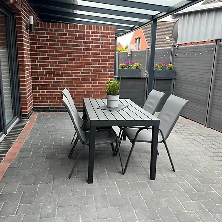Апартаменты Barrierefreie Abendrot In Pewsum, 1 - 4 Personen Крумхёрн